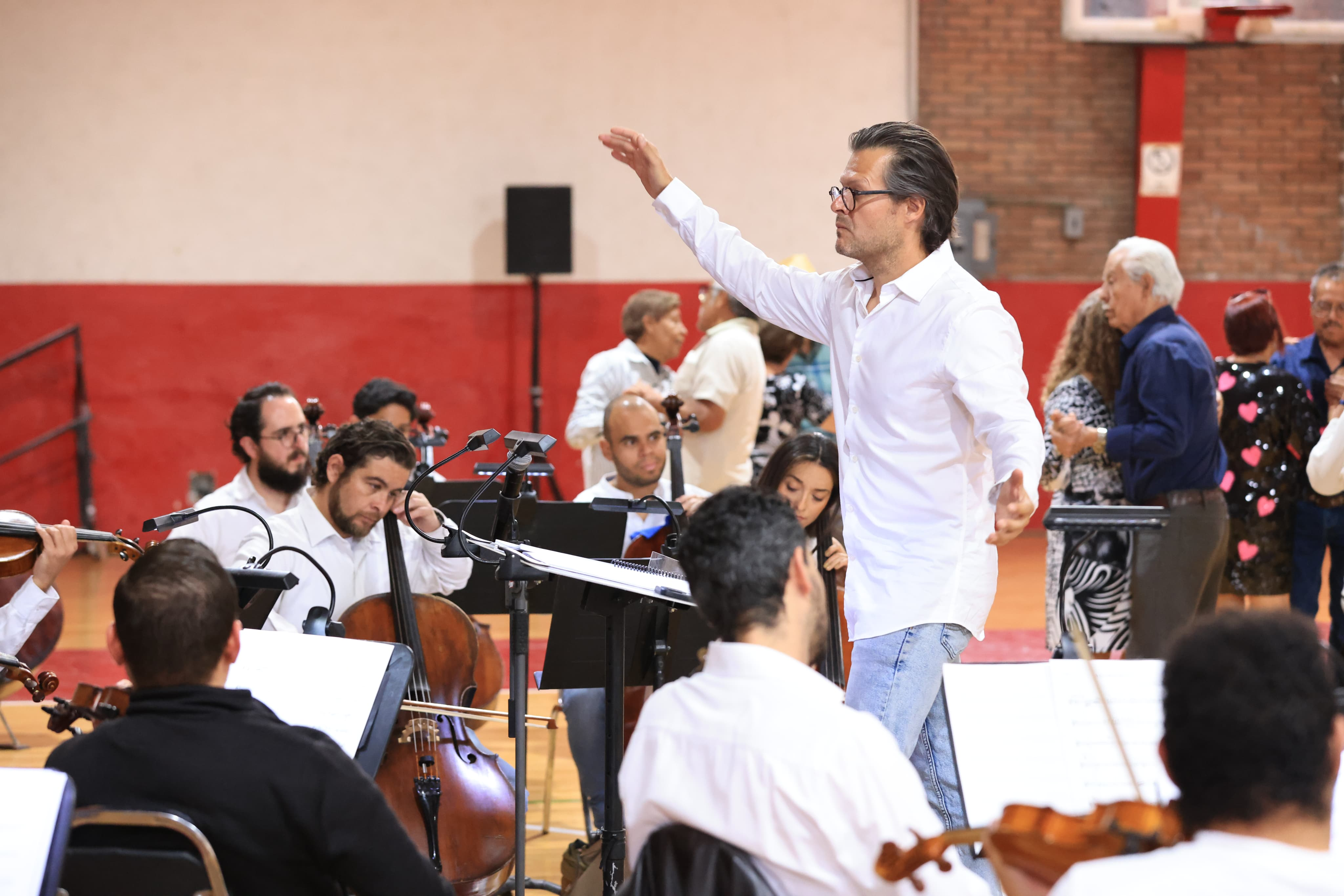 Llega a «La Maquinita» la Orquesta Filarmónica del Desierto