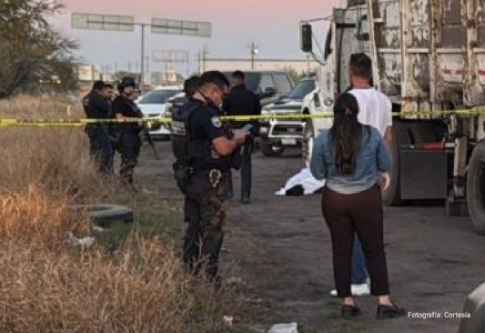 Hallan muerto a trailero en tramo Allende-Morelos