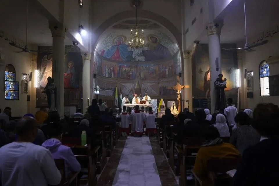 Cristianos en Gaza lo despiden; Papa Francisco les llamaba diario
