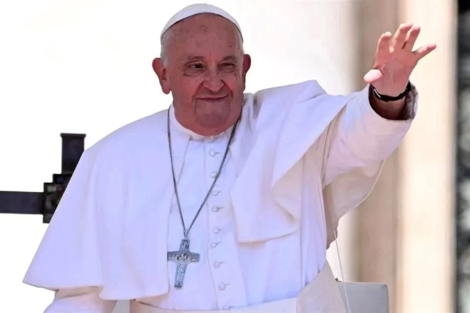 Pidió Papa en testamento un sepulcro sencillo