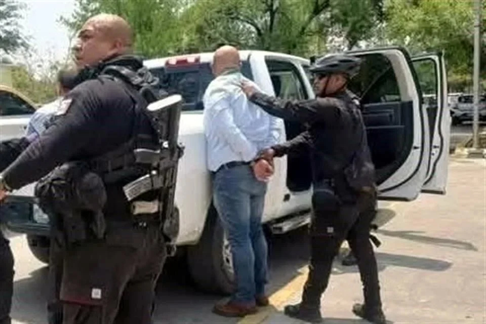 Detienen armado y con 3 mdp delegado de IMSS-Tamaulipas