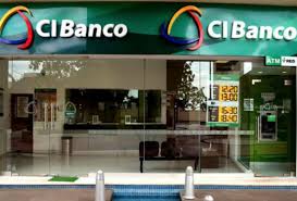 Cierra dólar en $20.70 y la BMV cae 1.9%
