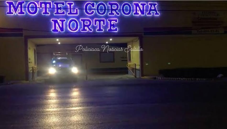 Mujer desata riña al ver a ex pareja saliendo de motel