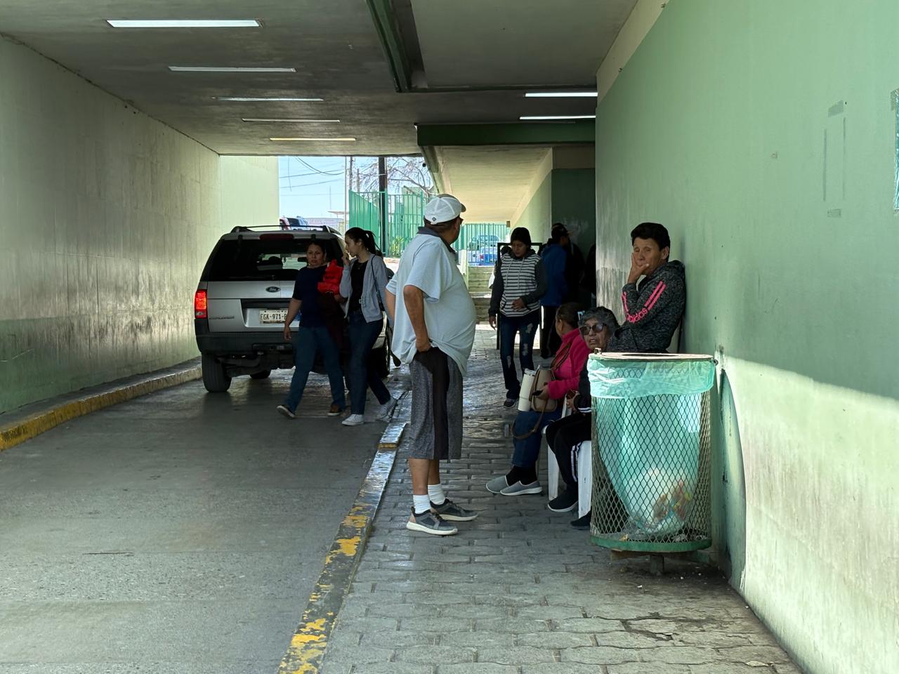 Pacientes firman responsiva para usar escaleras en IMSS