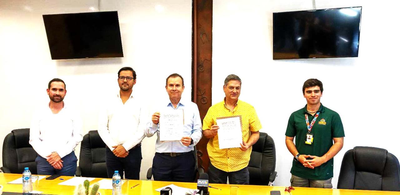 FIRMAN IMPORTANTE CONVENIO GÉNESIS 4C MUSEO Y LABORATORIO CON EL MUSEO DEL DESIERTO.