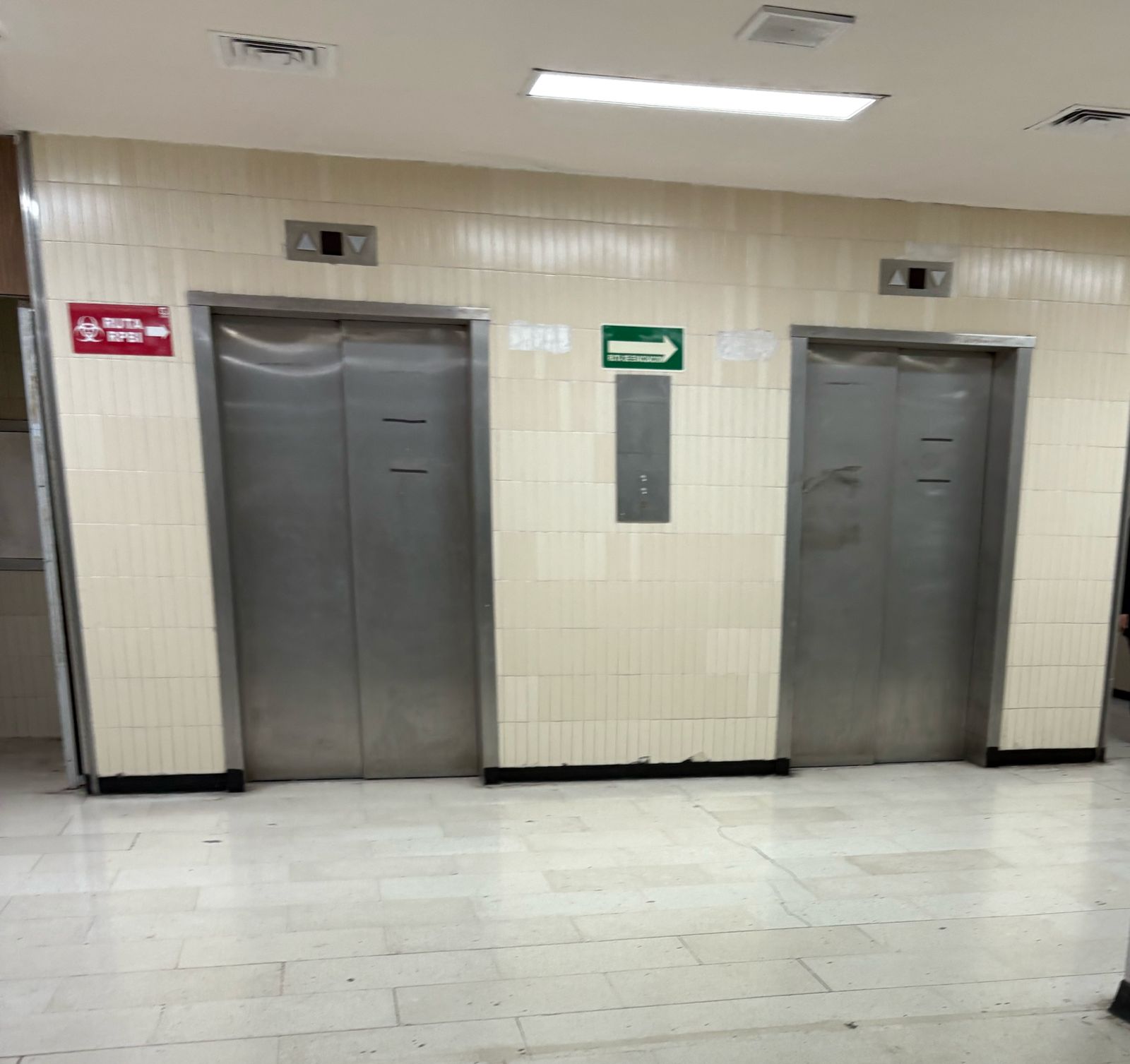 Desatan elevadores grave crisis en IMSS