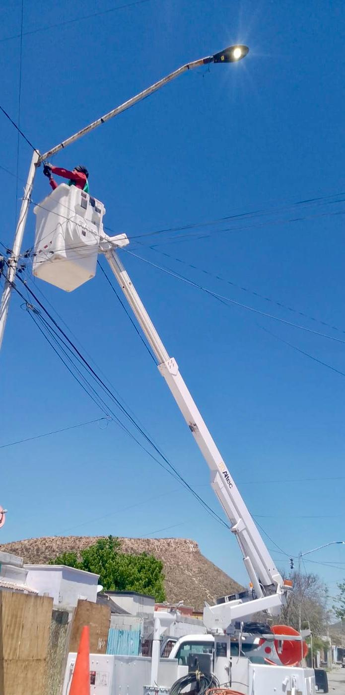 Se intensifican acciones de Alumbrado Público en Ramos Arizpe