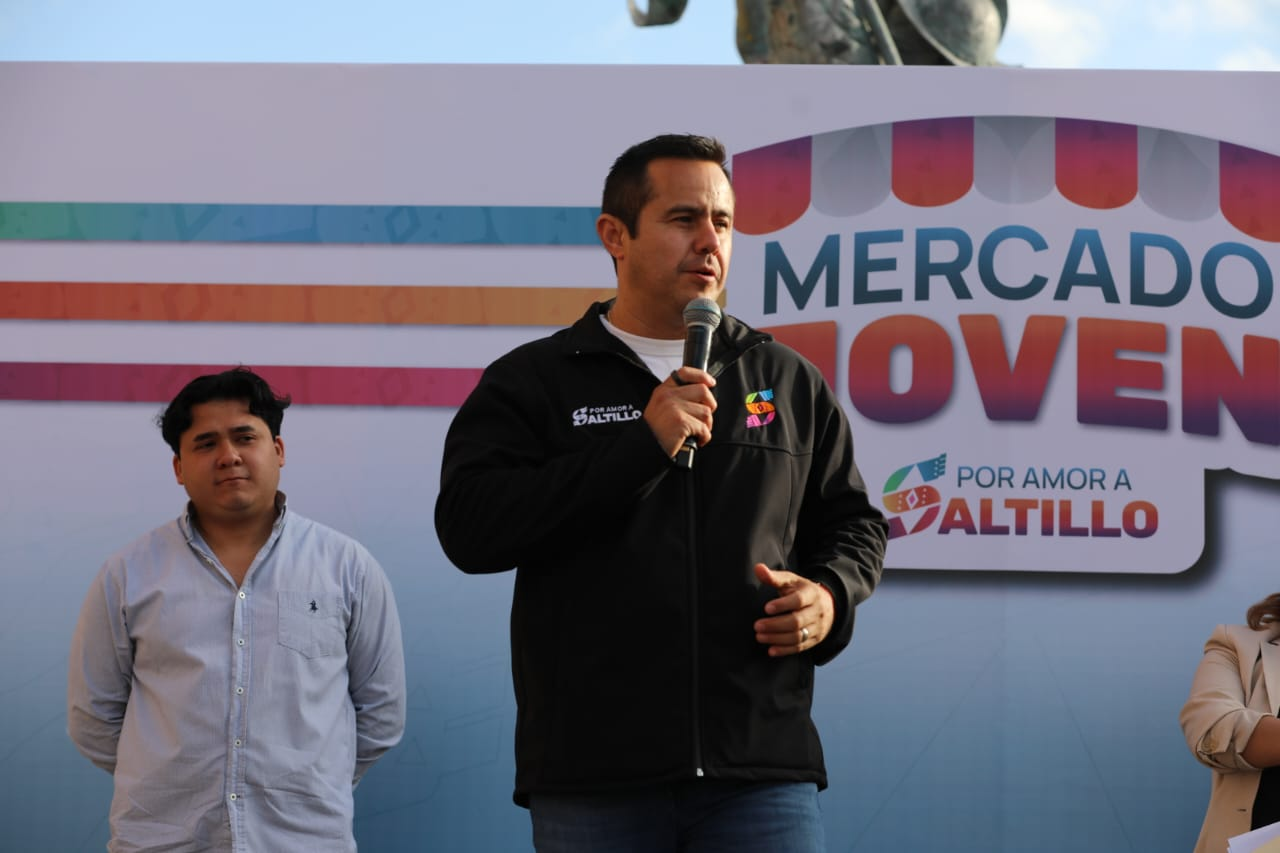 Promueve Javier Díaz a las y los jóvenes emprendedores de Saltillo