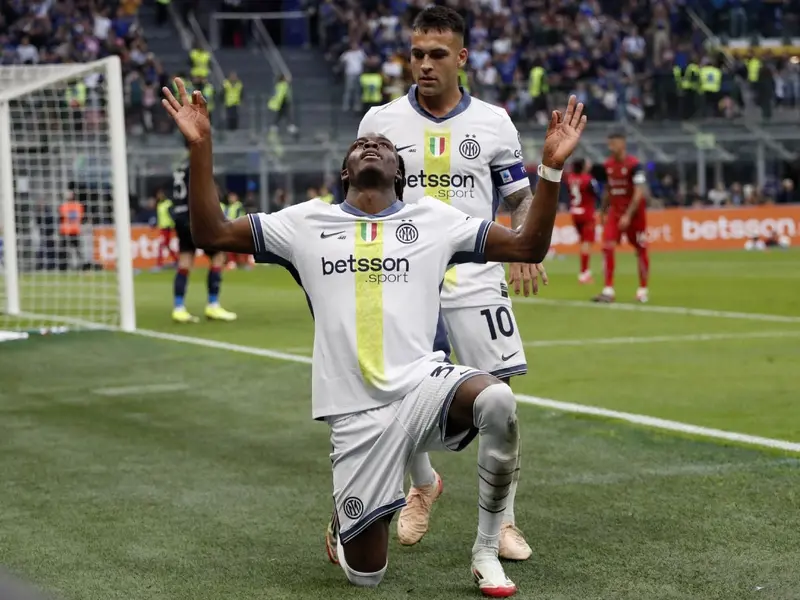 Inter de Milán aumenta ventaja como líder de Serie A