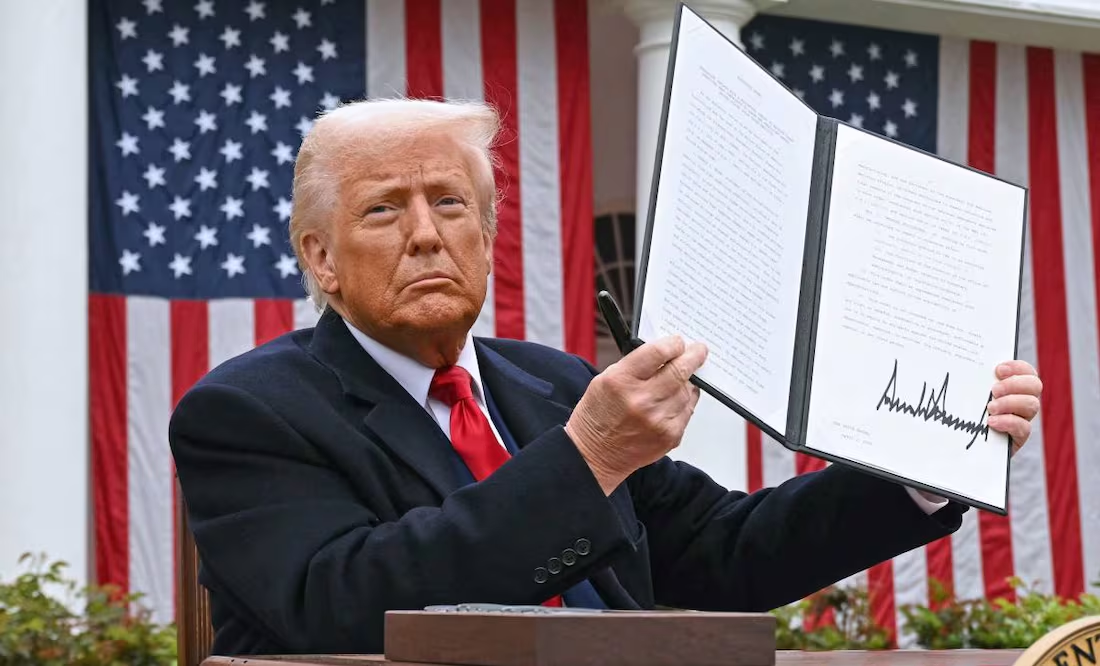 Trump dice que anunciará aranceles a semiconductores «durante la semana»; afirma que los impondrá «en un futuro no muy lejano»