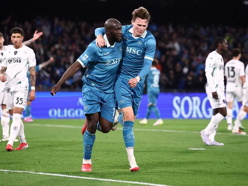 Nápoles se niega a dejar escapar el título de la Serie A