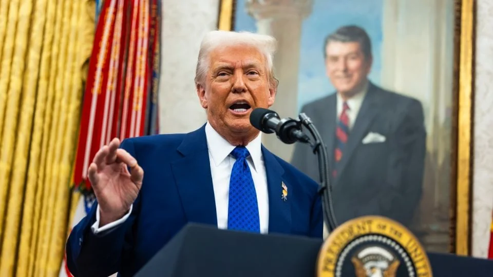 Trump anunciará mañana la aplicación de aranceles globales tras cierre de la Bolsa de Nueva York