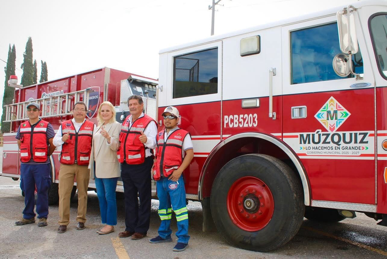 Refuerza, Laura Jiménez equipamiento del cuerpo de Bomberos en Múzquiz