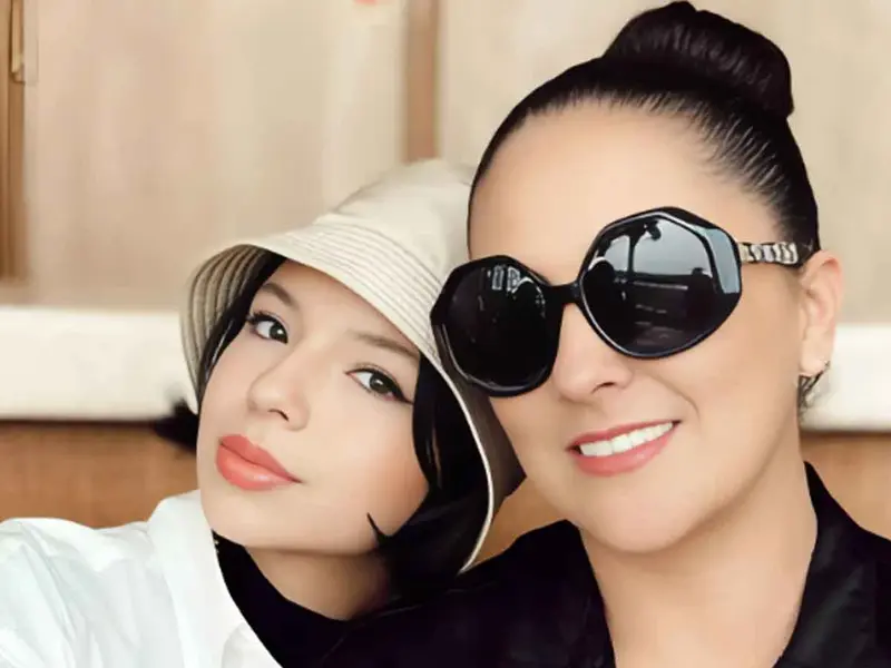 Ángela Aguilar revela el secreto detrás de su elegancia; su mamá le enseñó cómo ser una dama