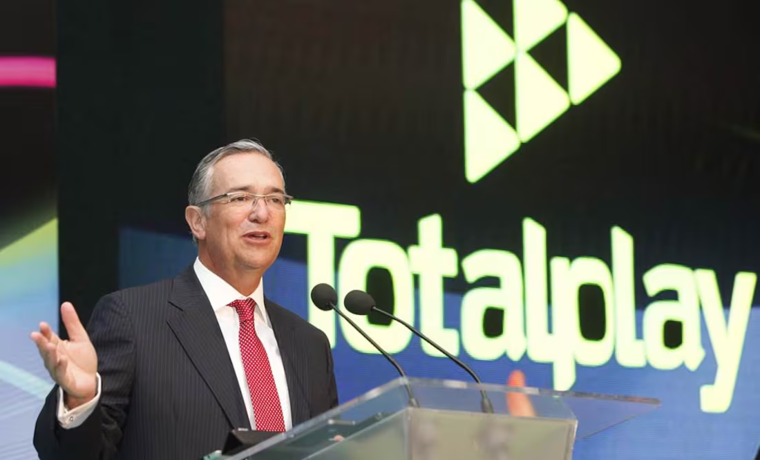 Totalplay ajusta precios; usuario de X pide cambiar de compañía y Salinas Pliego le responde