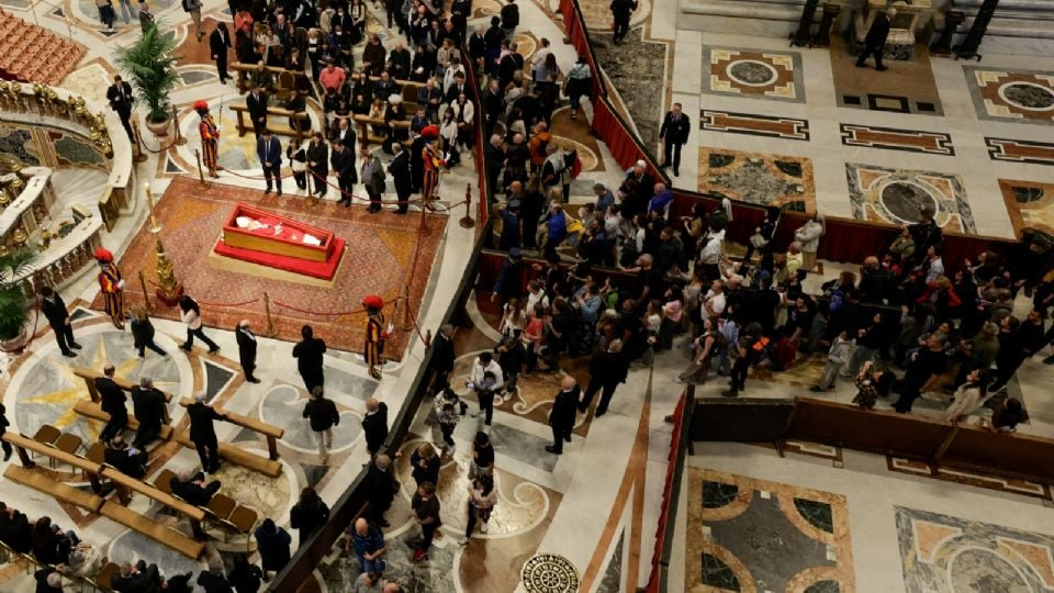 Último adiós al papa Francisco: más de 60 mil personas han asistido a la Basílica de San Pedro