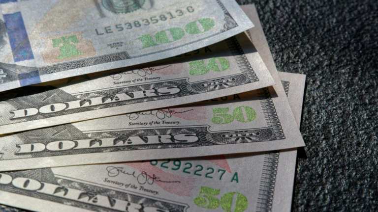 Precio del dólar hoy 25 de abril de 2025