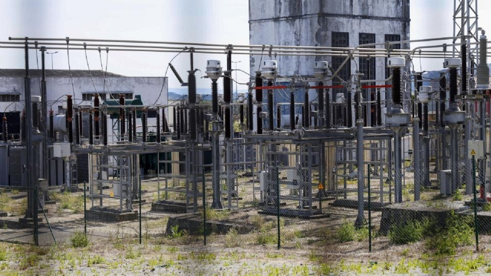 Refinerías petroleras cierran temporalmente ante el apagón masivo en España y Portugal