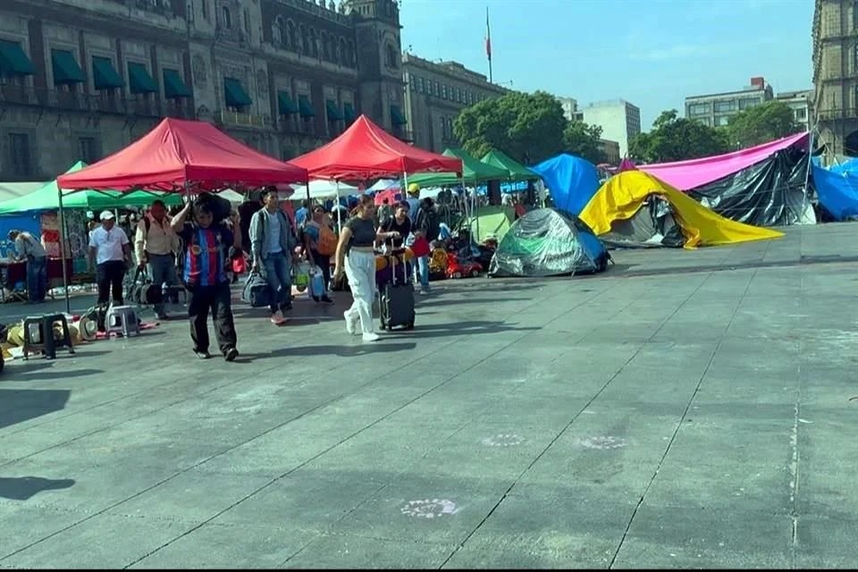 Ofrece 4T 800 mdp a CNTE y maestros ponen fin a paro