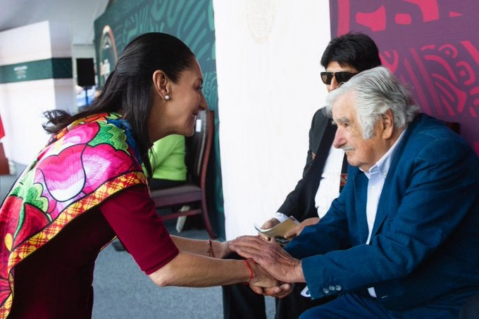 «Ejemplo para el mundo entero»: Sheinbaum lamenta fallecimiento