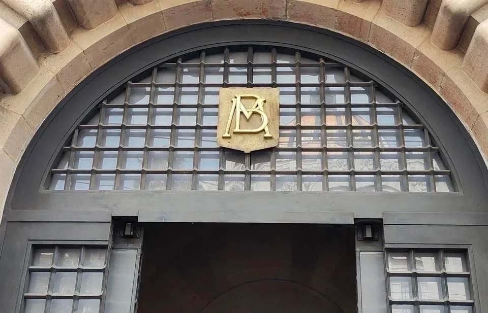 Recorta Banxico pronóstico de crecimiento económico a 0.1%
