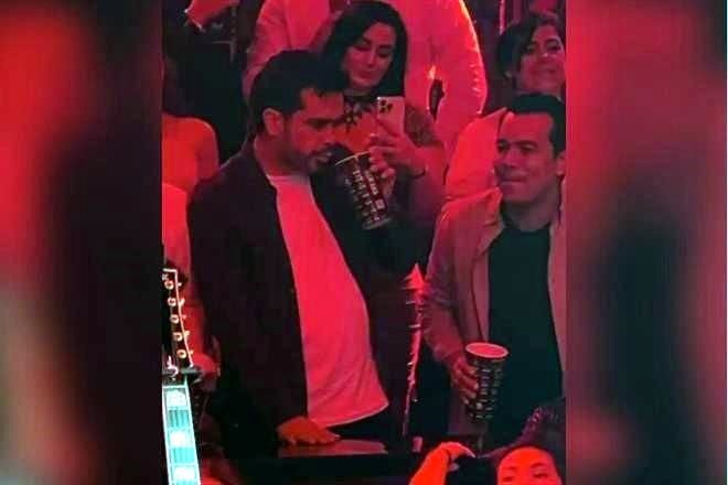 Captan a Máynez muy ‘happy’ en concierto en Monterrey