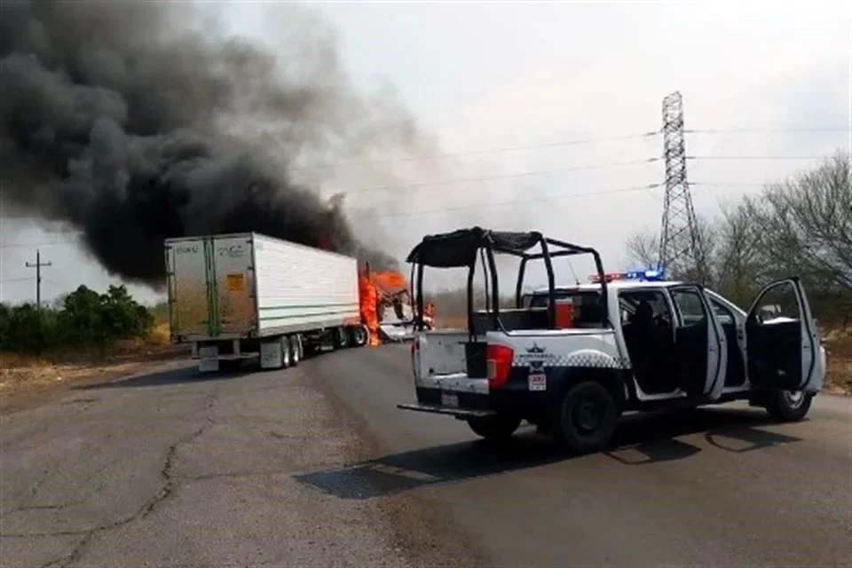 Mueren 2 policías en ataques del CJNG