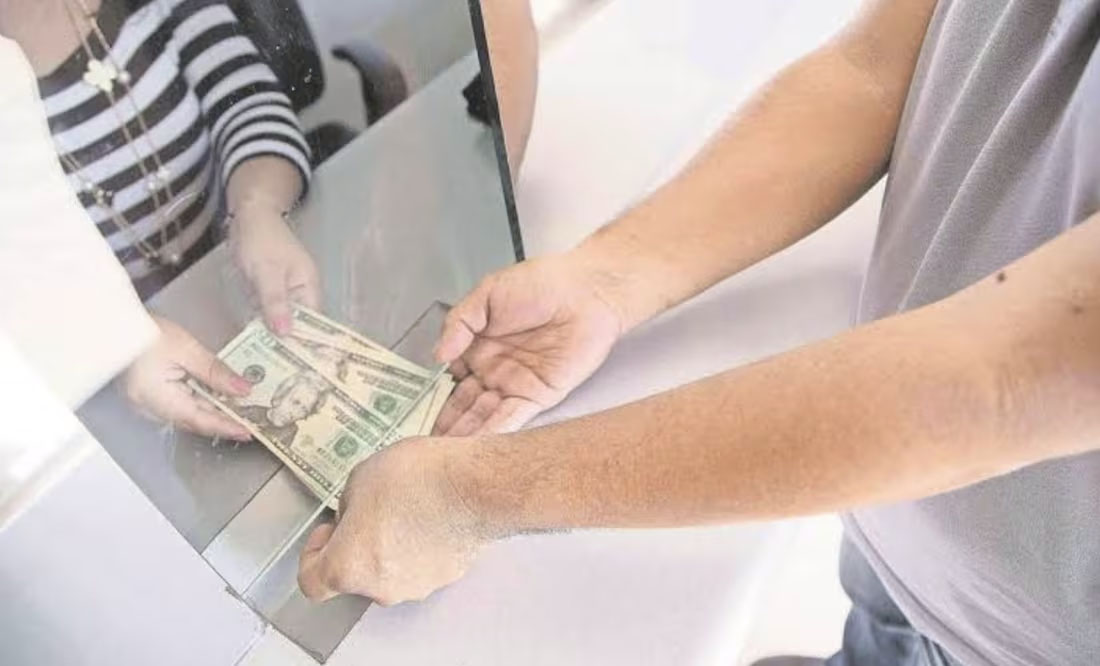 Avanza en Cámara de EU impuesto de 5% a remesas