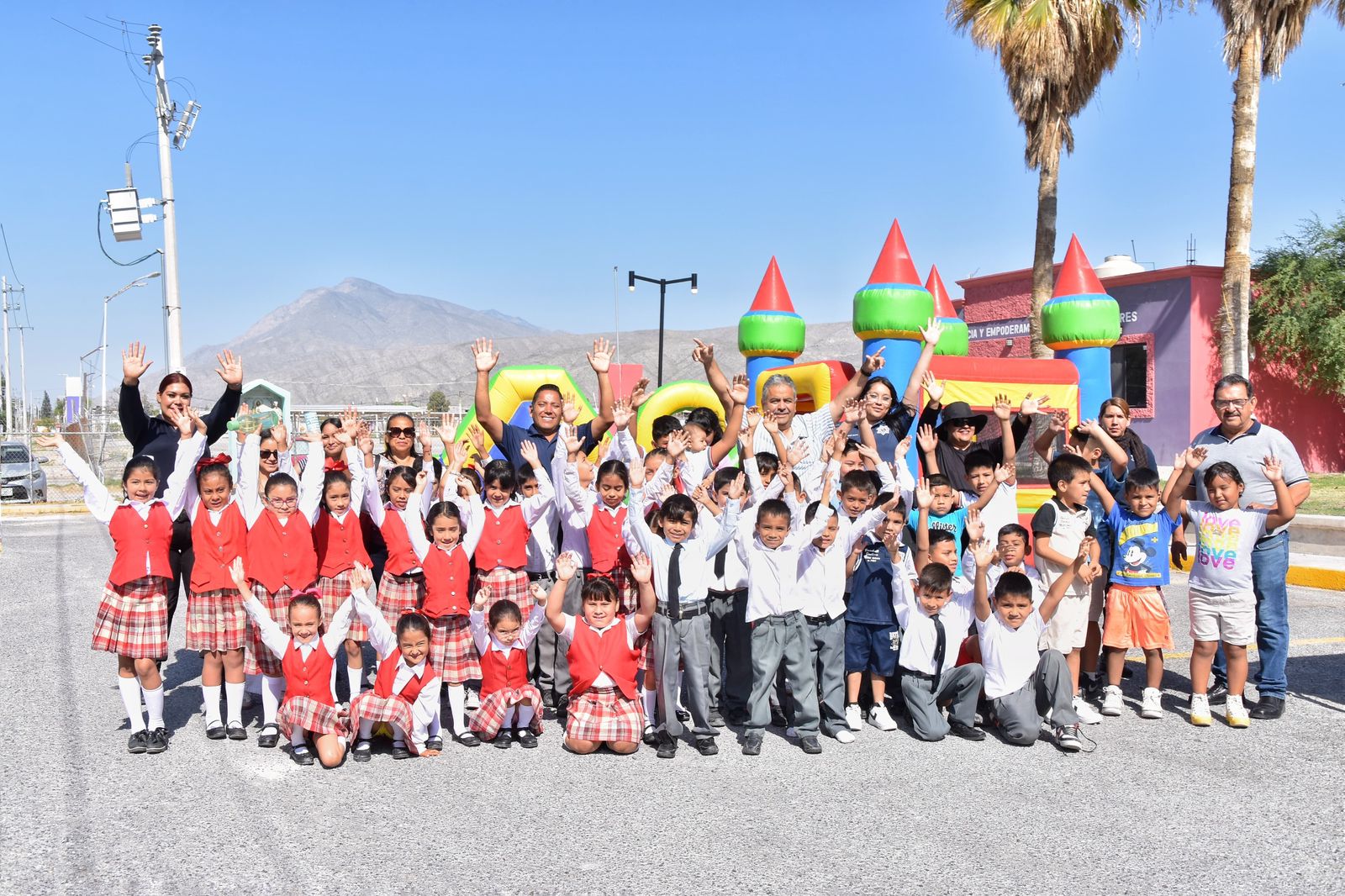 Celebra Seguridad Pública a niñas y niños de Ciénegas
