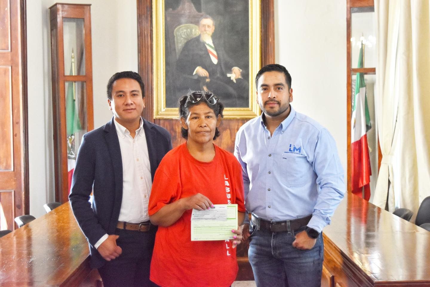Apoya Leija a pacientes de cirugías de cataratas