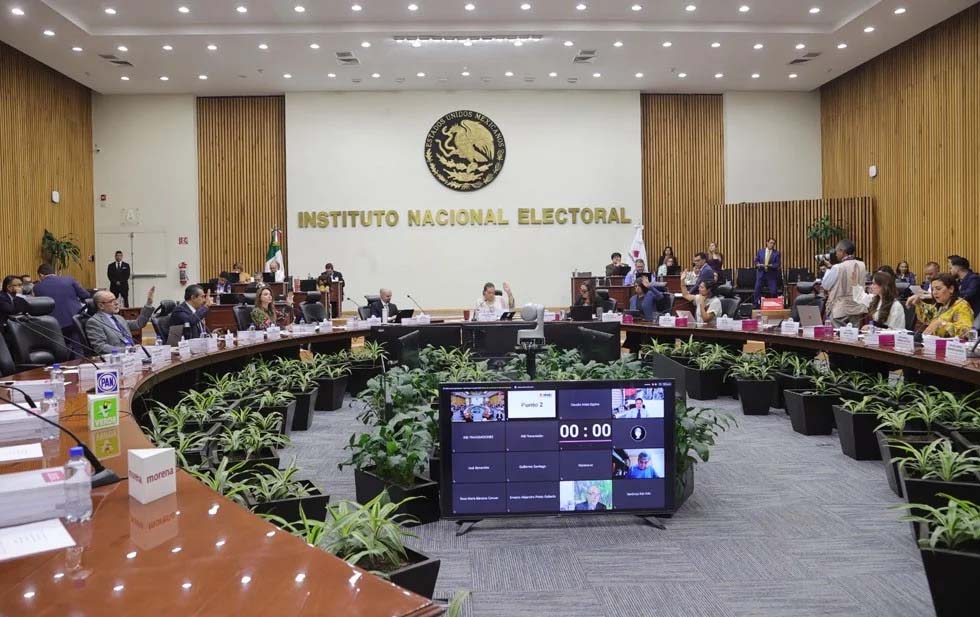 Confirma INE presencia de “acordeones”