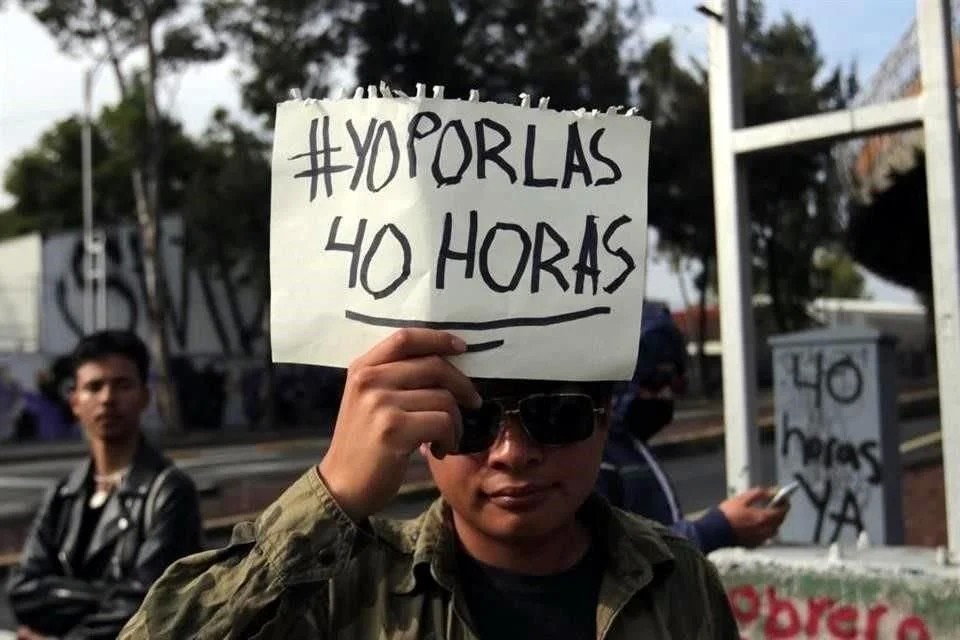 Divide a empresarios y políticos jornada laboral de 40 horas
