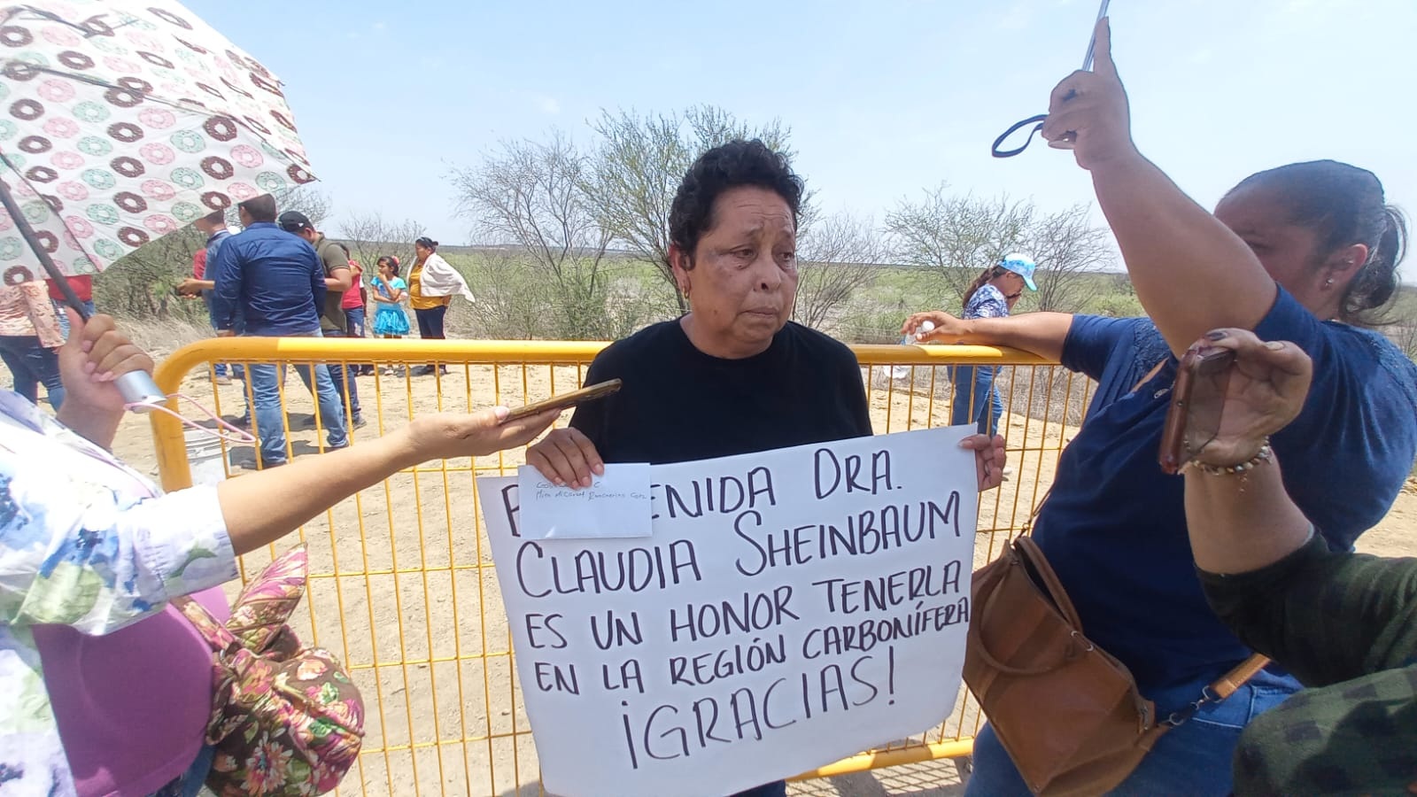 Demanda la madre de minero lentitud en caso