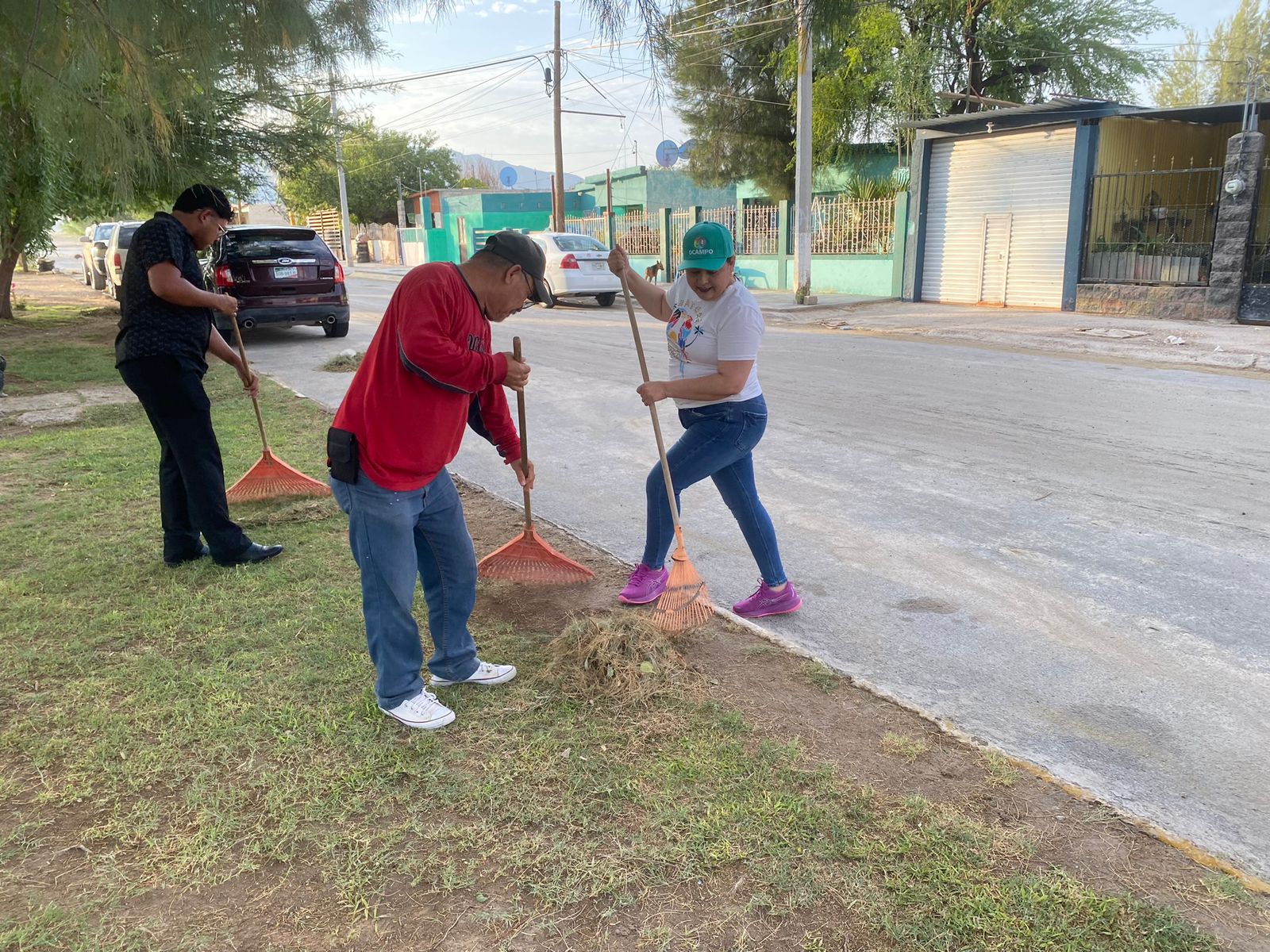 Se integra alcaldesa a brigadas de limpieza