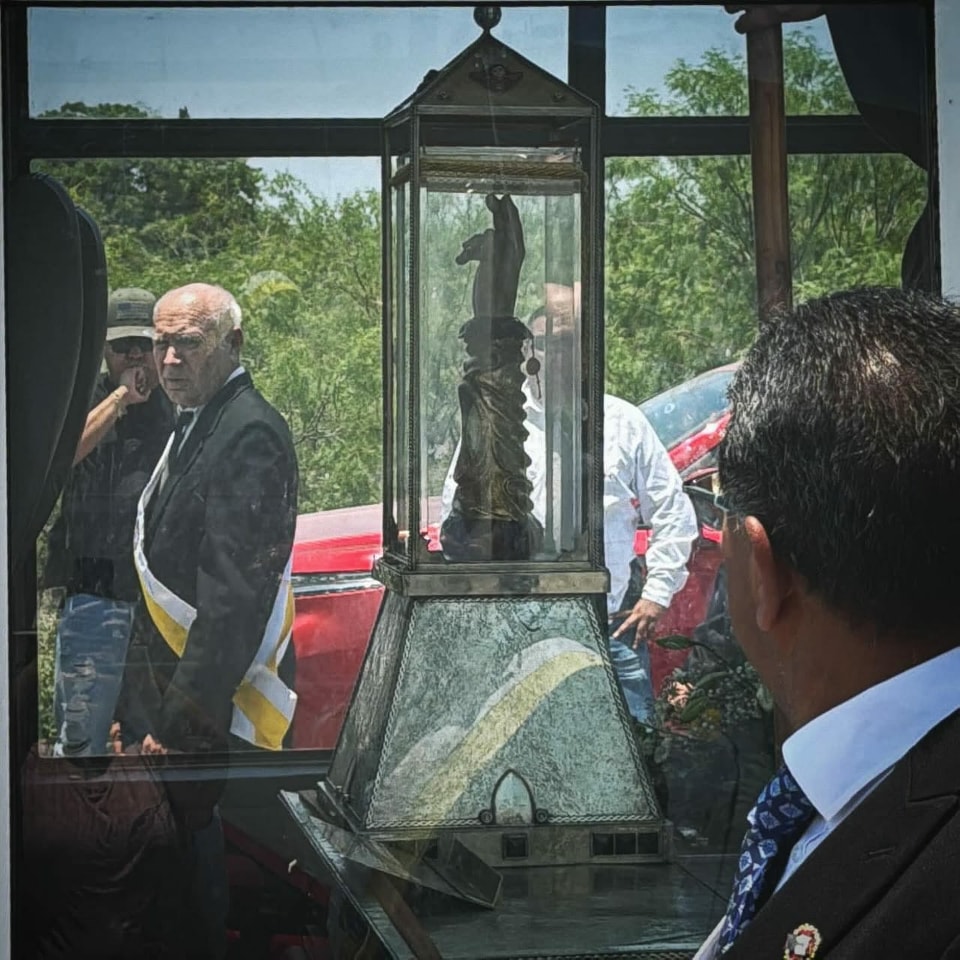 Despiden feligreses las reliquias de San Judas