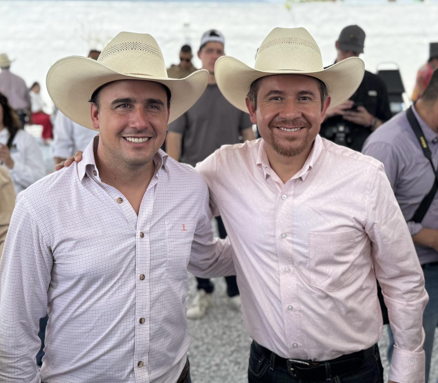 Asiste Hugo a la inauguración del cuartel de la Policía Estatal