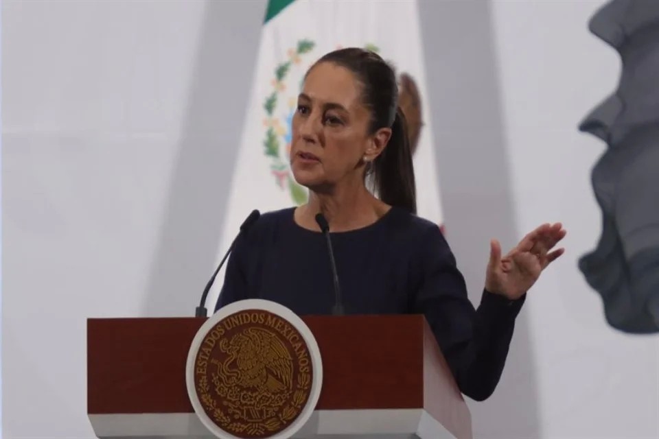 Evade Sheinbaum opinar sobre documento ‘rasurado’ en Morena