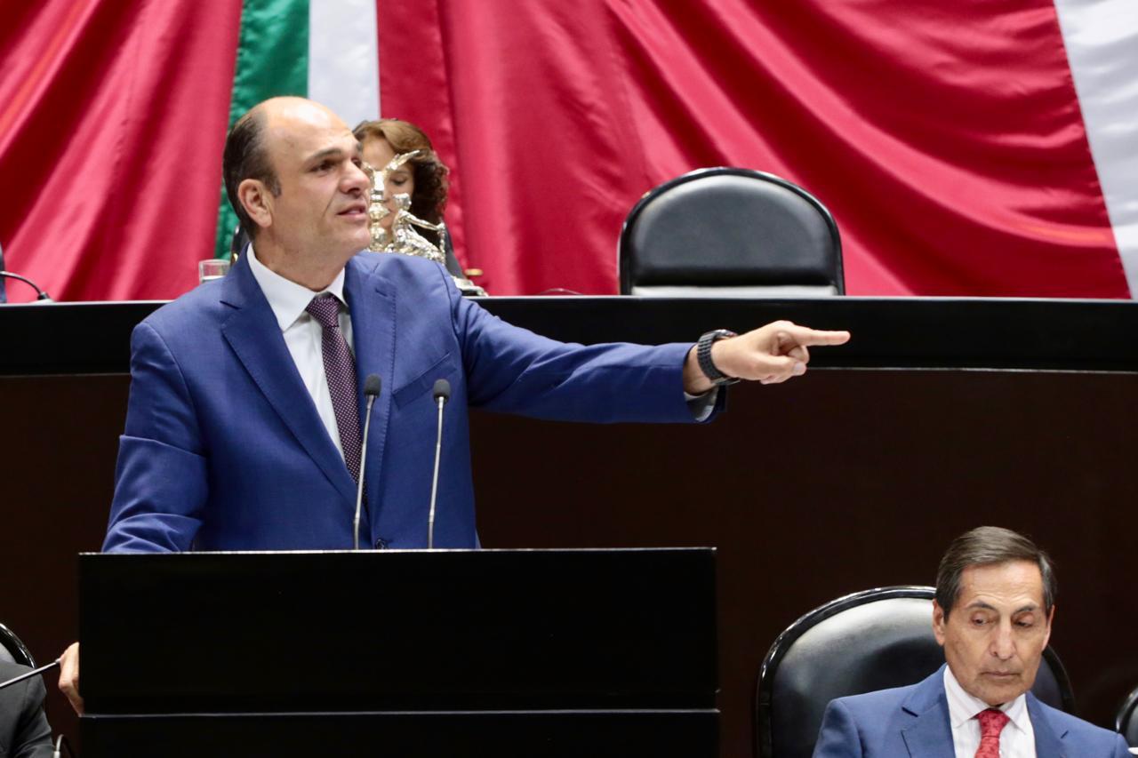 EXHORTA JERICÓ ABRAMO A QUE SE AGILICE LA EXPORTACIÓN DE GANADO BOVINO