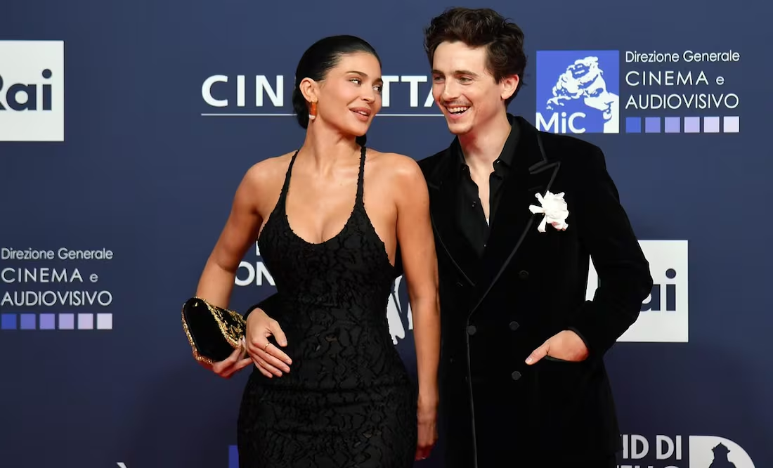 Timothée Chalamet y Kylie Jenner aparecen por primera vez como pareja en una alfombra roja