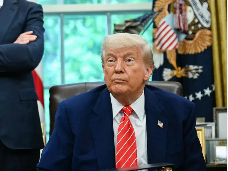 Trump ‘Sugiere’ reducir al 80% aranceles a productos chinos