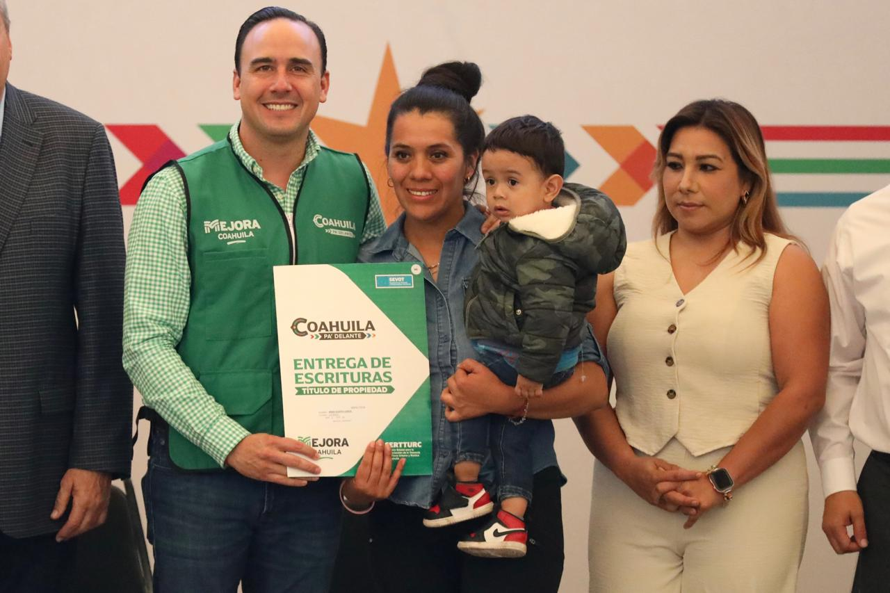 Lleva Gobierno del Estado módulos de escrituración a todas las regiones
