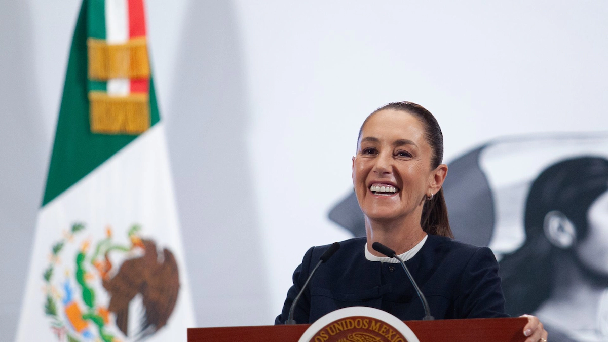 Sheinbaum anuncia 10% de aumento de salario para maestros: ‘Ojalá pudiéramos dar más’