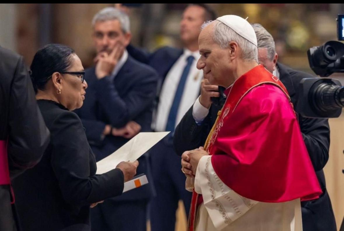 Recibe Papa León XIV carta de invitación a México