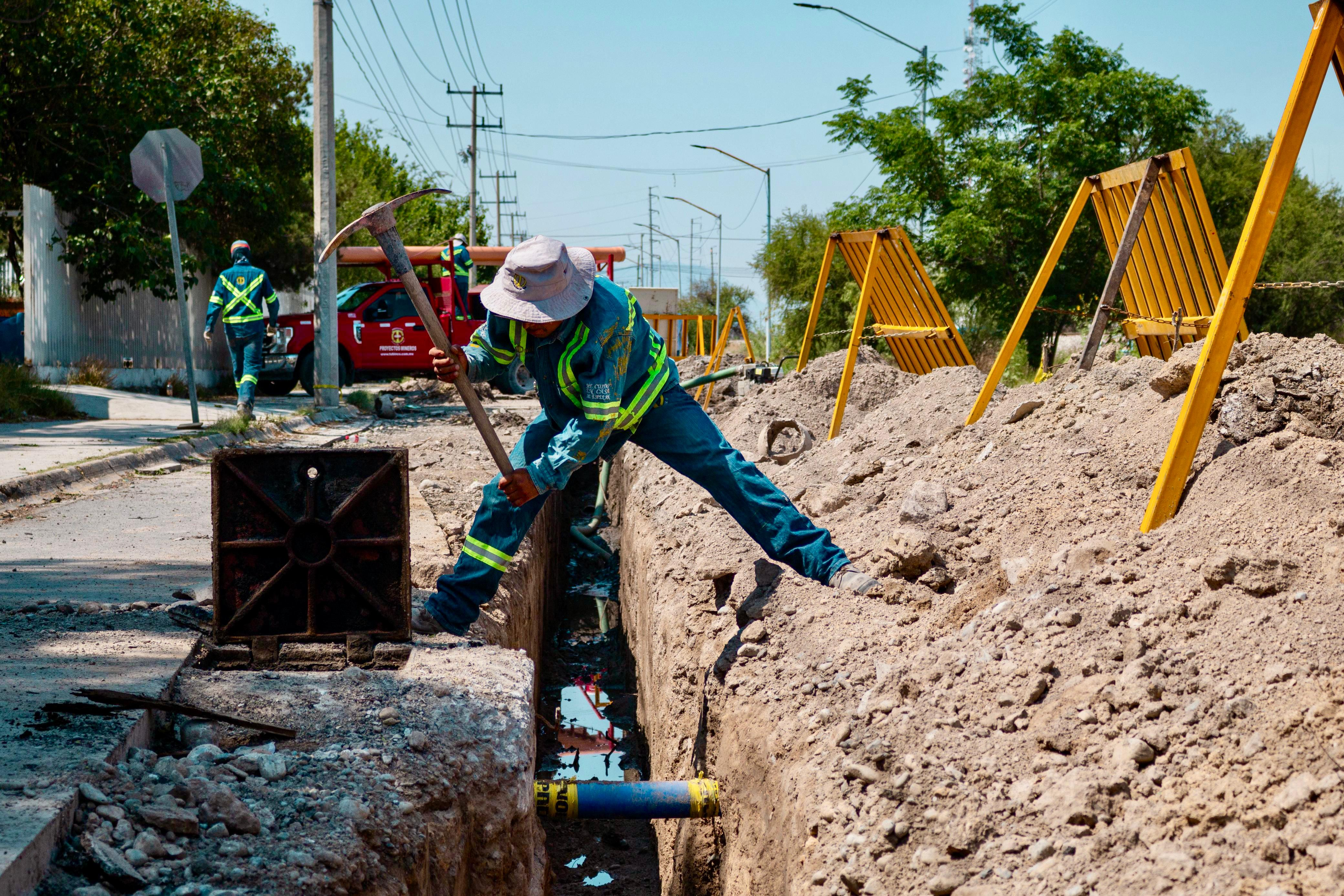Trabajamos para que no te falte el agua.- Tomás Gutiérrez