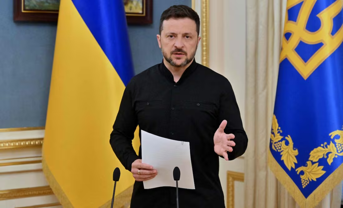 Zelensky acusa a Rusia de «intentar ganar tiempo» para «proseguir» la invasión; EU presiona para un alto el fuego