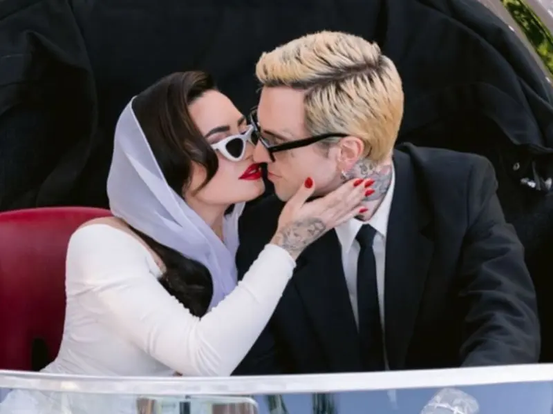 Demi Lovato se casa con Jordan Lutes en California