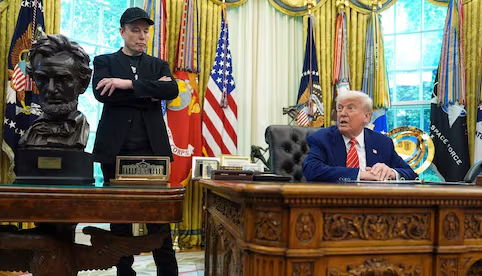 Trump advierte que EU estaría «en peligro» sin sus aranceles; celebra que tribunal decidiera mantenerlos