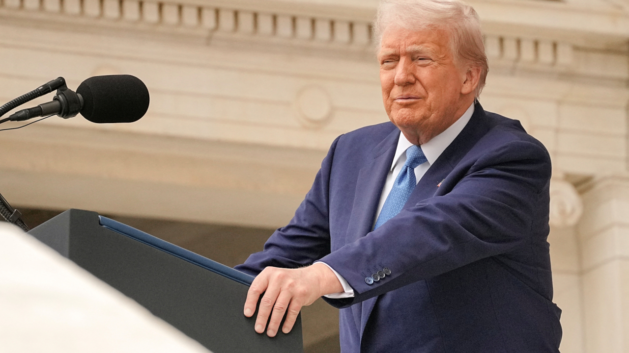 Un juez de EU impide a Trump invalidar los documentos legales de 5,000 venezolanos
