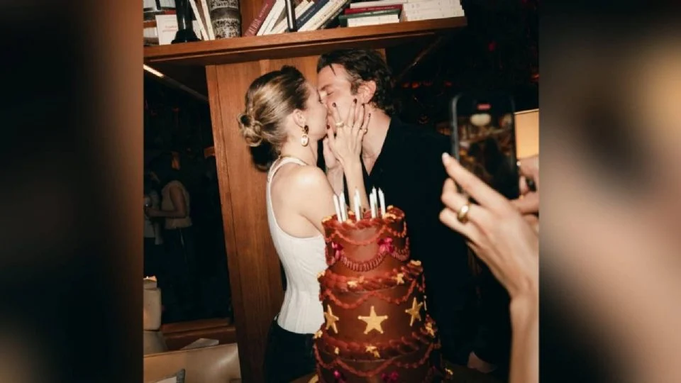 Gigi Hadid y Bradley Cooper confirman su romance con fotografía en redes
