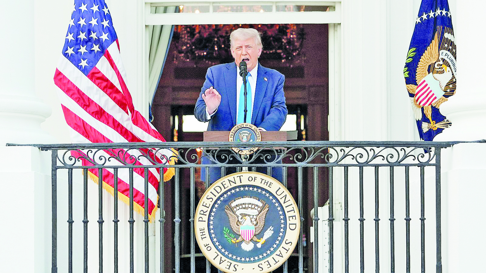 Prohíbe Trump ingreso de extranjeros a Harvard